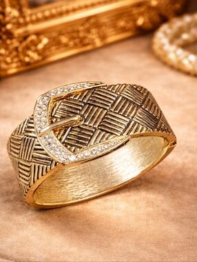 Vintage style gold tone buckle cuff bracelet textured wide bangle rhinestone